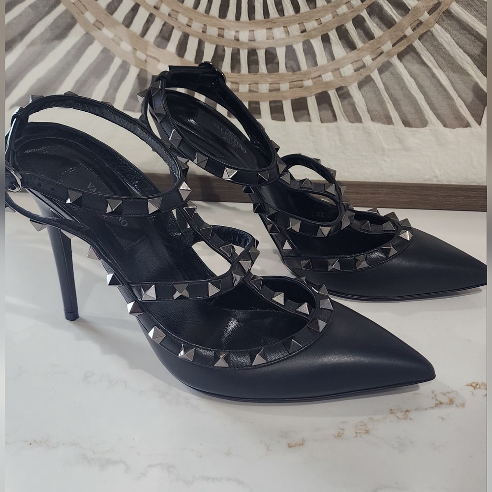 Valentino Garavani Rockstud Slingback Heels